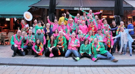 verenging2006buitensmall.JPG Vereniging2015